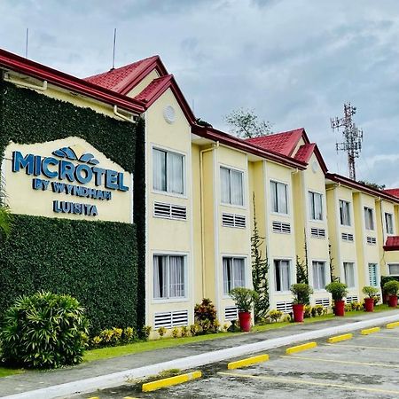 Microtel By Wyndham Tarlac Exterior foto